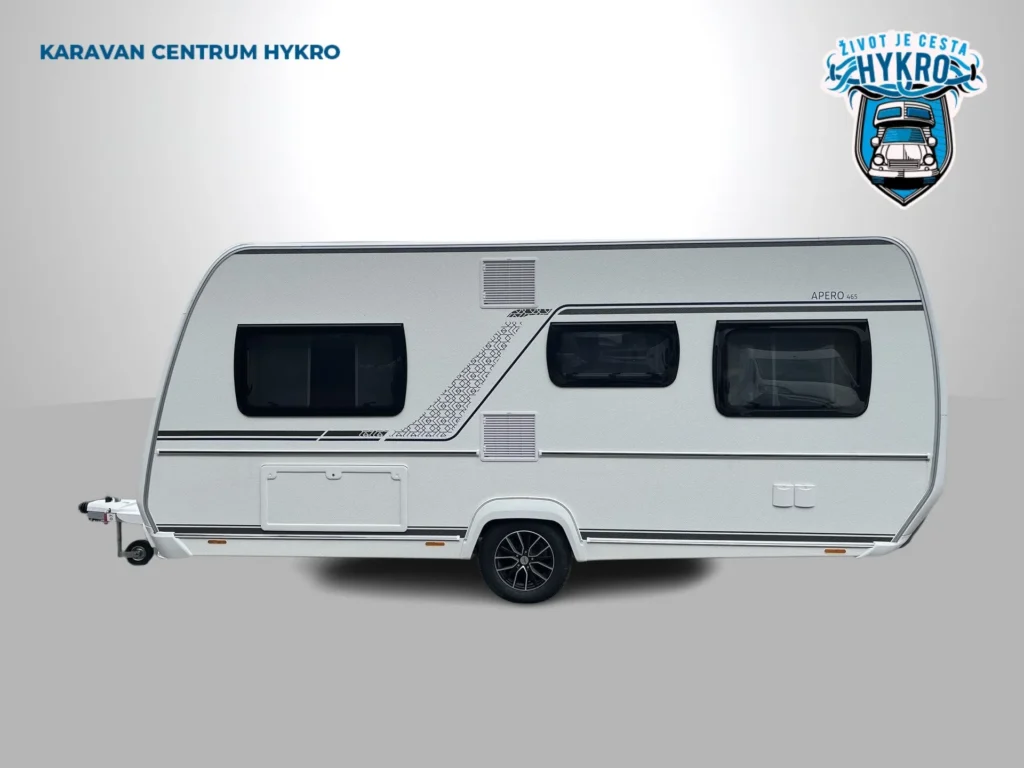 Karavan Apero 465, ideální pro pohodlné cestování a víkendové pobyty. Perfektní volba pro milovníky přírody.