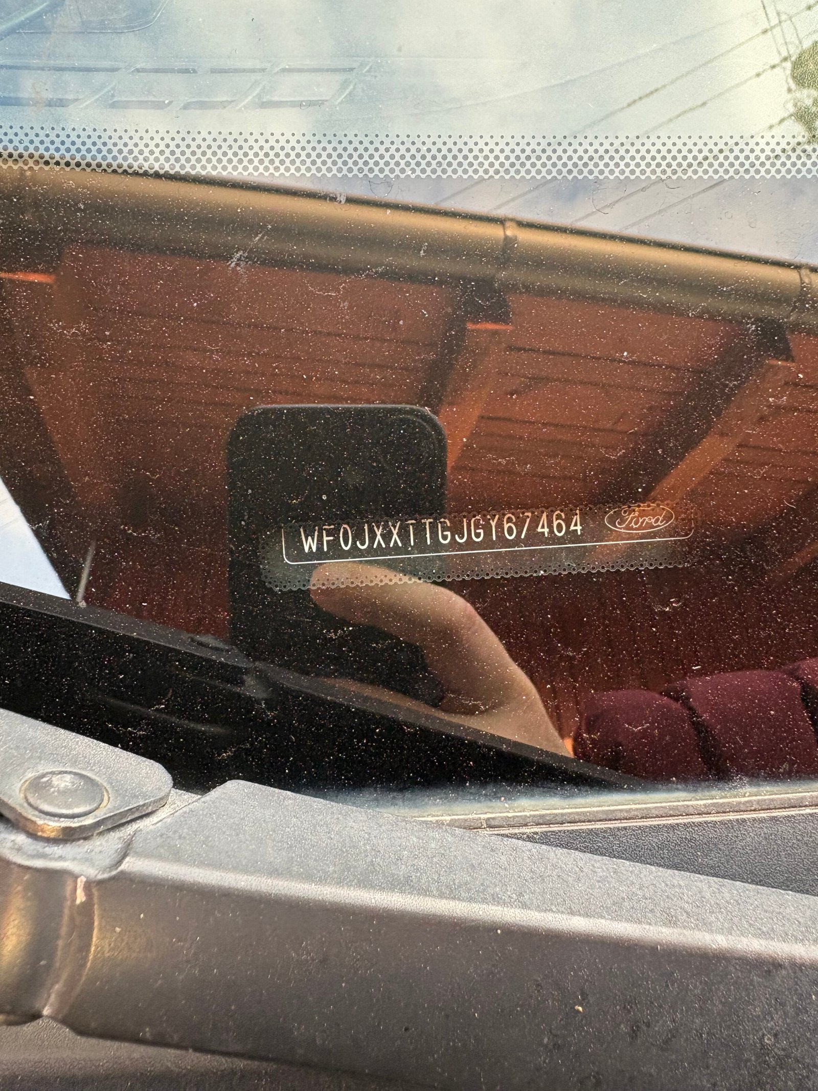 Obytné auto Ford, VIN: WFOJXXTTJGJY67464. Ideální volba pro vaše cestování!